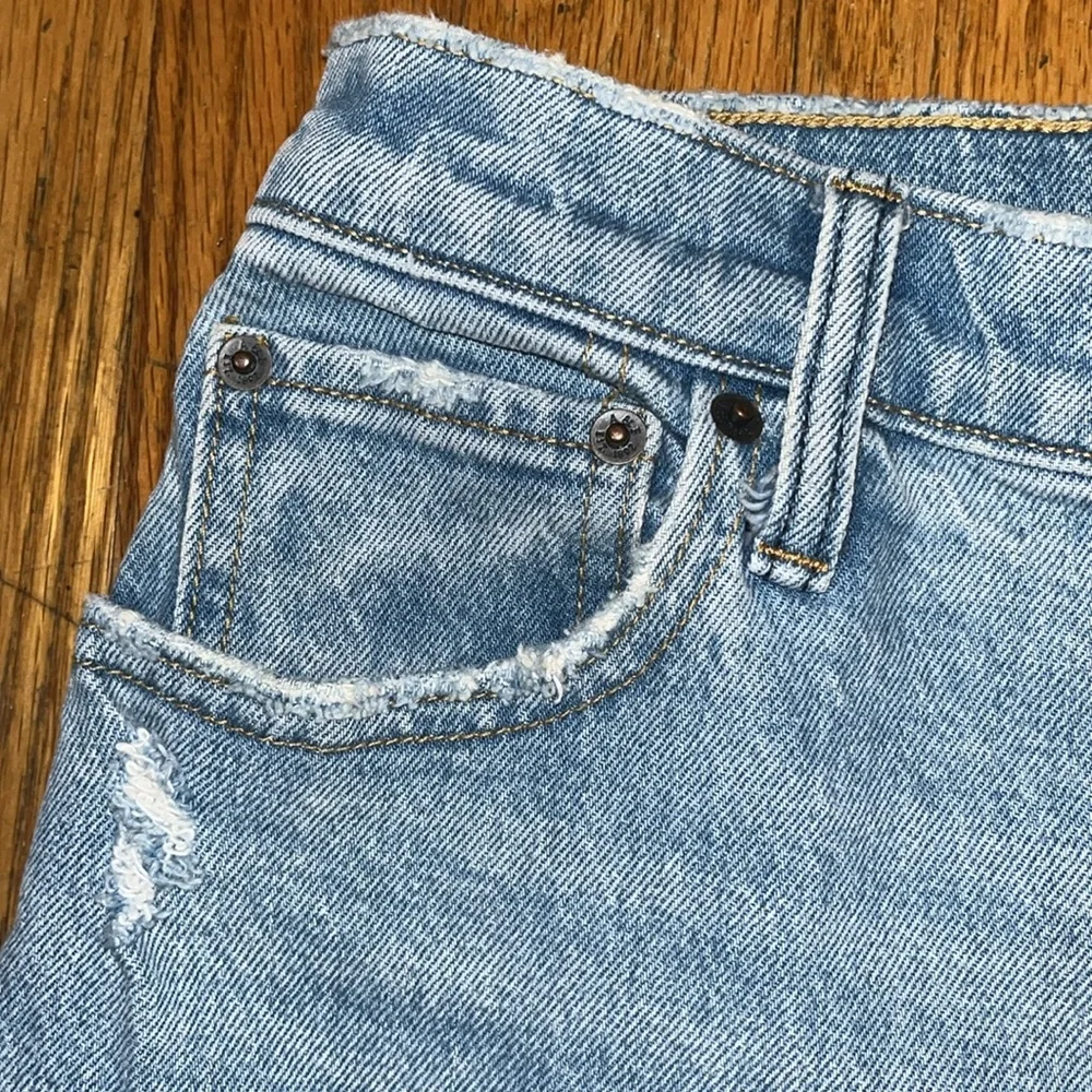 Abercrombie & Fitch The Kick Flare Ultra High Rise Distressed Jeans Size 27 - Picture 4 of 7